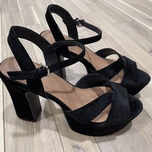 Chinese Laundry Daydreamer Heels - very good condition!